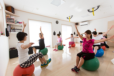 女性のためのビューティーエクササイズ